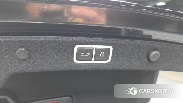 Hyundai Grandeur Hybrid (GN7) id 4281412 из Кореи 28