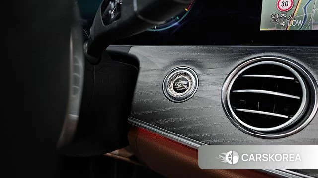 Mercedes-Benz E-Class W213 id 4244790 из Кореи 28