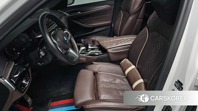 BMW 5 Series (G30) id 4294219 из Кореи 28
