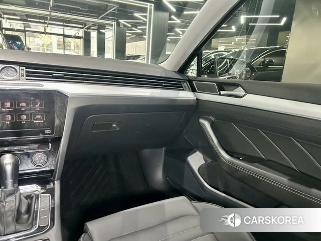 Volkswagen Magotan id 4190370 из Китая 28