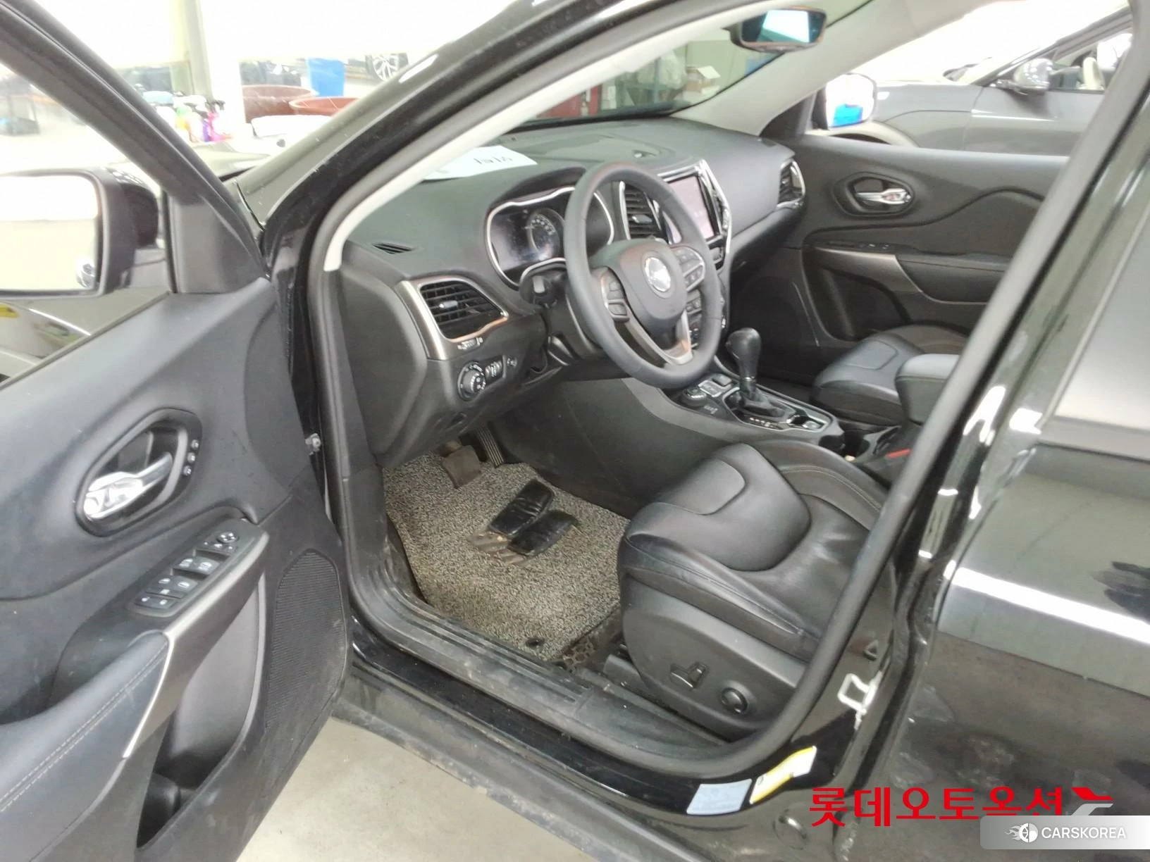 Jeep Straw Cherokee 2.4 AWD id 3875654 из Кореи 28