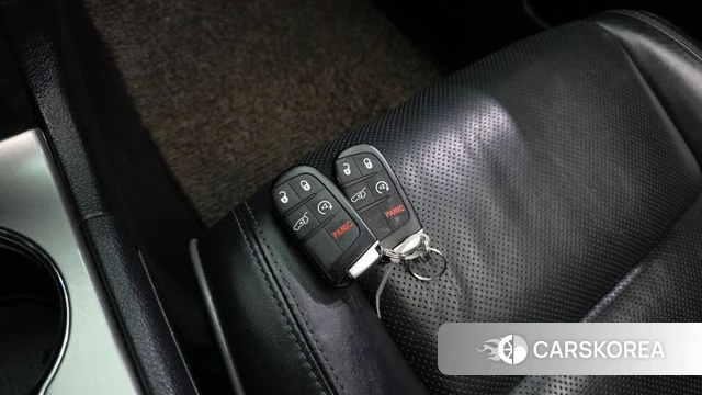 Jeep Grand Cherokee id 4759596 из Кореи 28