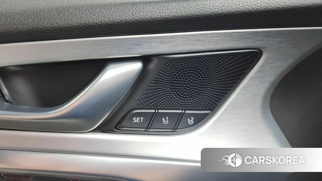 Genesis G70 id 4615407 из Кореи 28