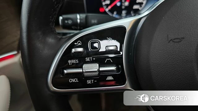 Mercedes-Benz E-Class W213 id 4507897 из Кореи 28