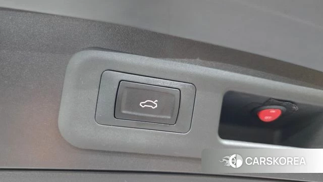 Lexus UX250h id 4626017 из Кореи 28