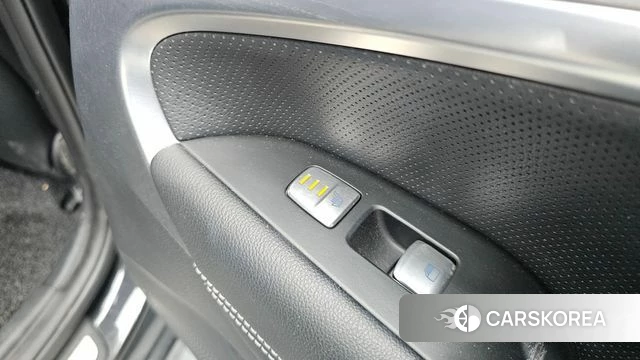 Genesis G70 id 4525620 из Кореи 28
