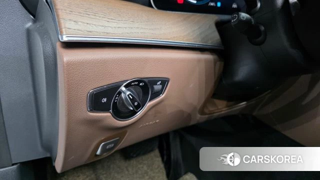 Mercedes-Benz E-Class W213 id 4692910 из Кореи 28