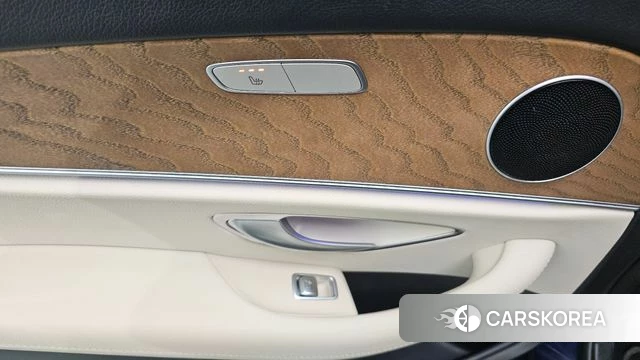 Mercedes-Benz E-Class W213 id 4224642 из Кореи 28