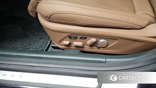 Hyundai Grandeur Hybrid (GN7) id 4281335 из Кореи 28