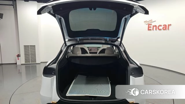Tesla Model Y id 4686415 из Кореи 28