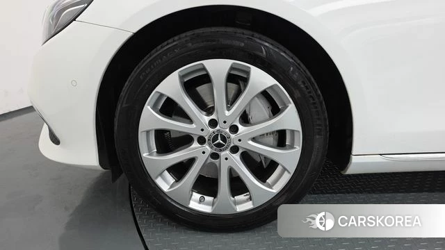 Mercedes-Benz E-Class W213 id 4662488 из Кореи 28