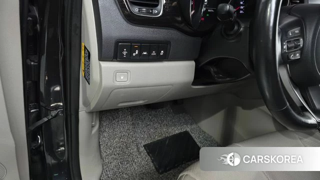 Kia The New Carnival id 4708648 из Кореи 28
