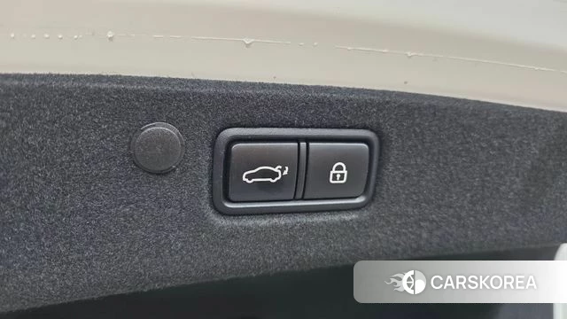Hyundai The New Grandeur IG id 4459001 из Кореи 28