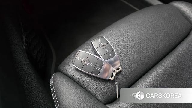 Mercedes-Benz C-Class W205 id 4764527 из Кореи 28
