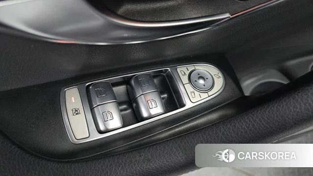 Mercedes-Benz E-Class W213 id 4750419 из Кореи 28