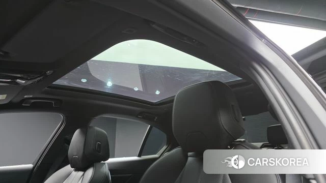 BMW 5 Series (G60) id 4349143 из Кореи 28