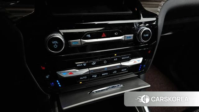 Ford Explorer 6th Generation id 4549158 из Кореи 28