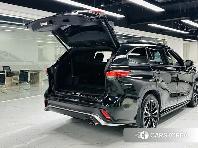 Toyota Crown Lufang id 4221069 из Китая 28