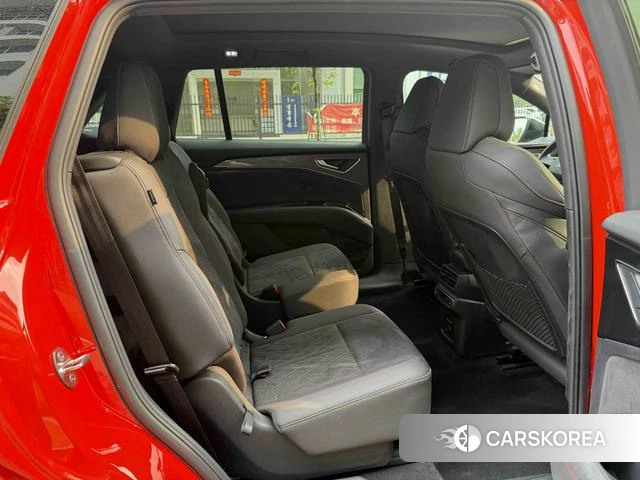 Audi Q5 e-tron id 4263930 из Китая 28