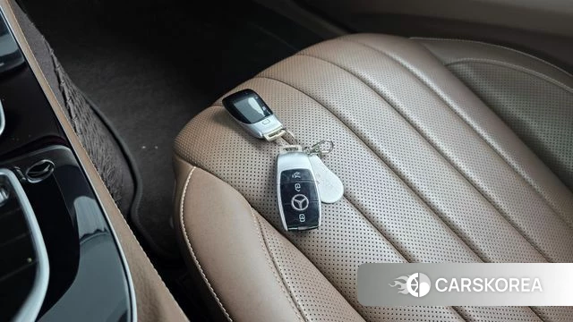 Mercedes-Benz E-Class W213 id 4447007 из Кореи 28