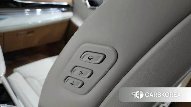 Hyundai The New Grandeur IG Hybrid id 4202918 из Кореи 28