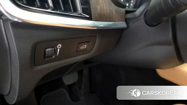 Volvo V90 Cross-Country id 4402615 из Кореи 28