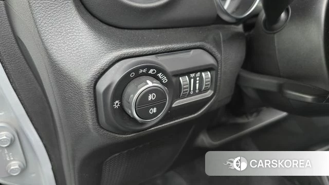 Jeep Wrangler (JL) id 4401778 из Кореи 28