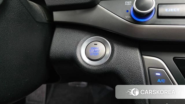 Hyundai Avante AD id 4596371 из Кореи 28