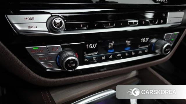 BMW 5 Series (G30) id 4642077 из Кореи 28