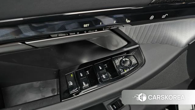 BMW 5 Series (G60) id 4669629 из Кореи 28
