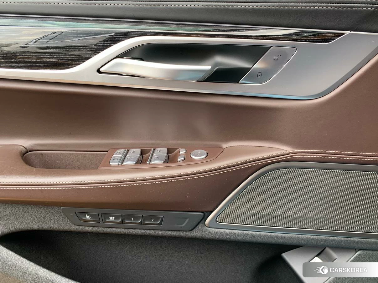 BMW 7 series id 4498767 из Китая 28