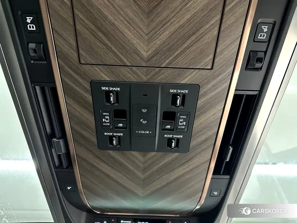 Lexus LM id 4654456 из Китая 28