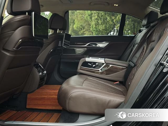 BMW 7 series id 4227920 из Китая 28