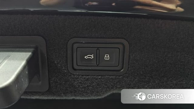Audi A8 (D5) id 4245025 из Кореи 28