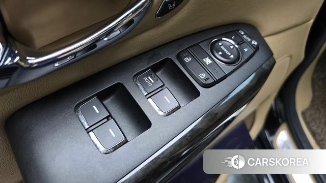 Kia The New Carnival id 4677731 из Кореи 28