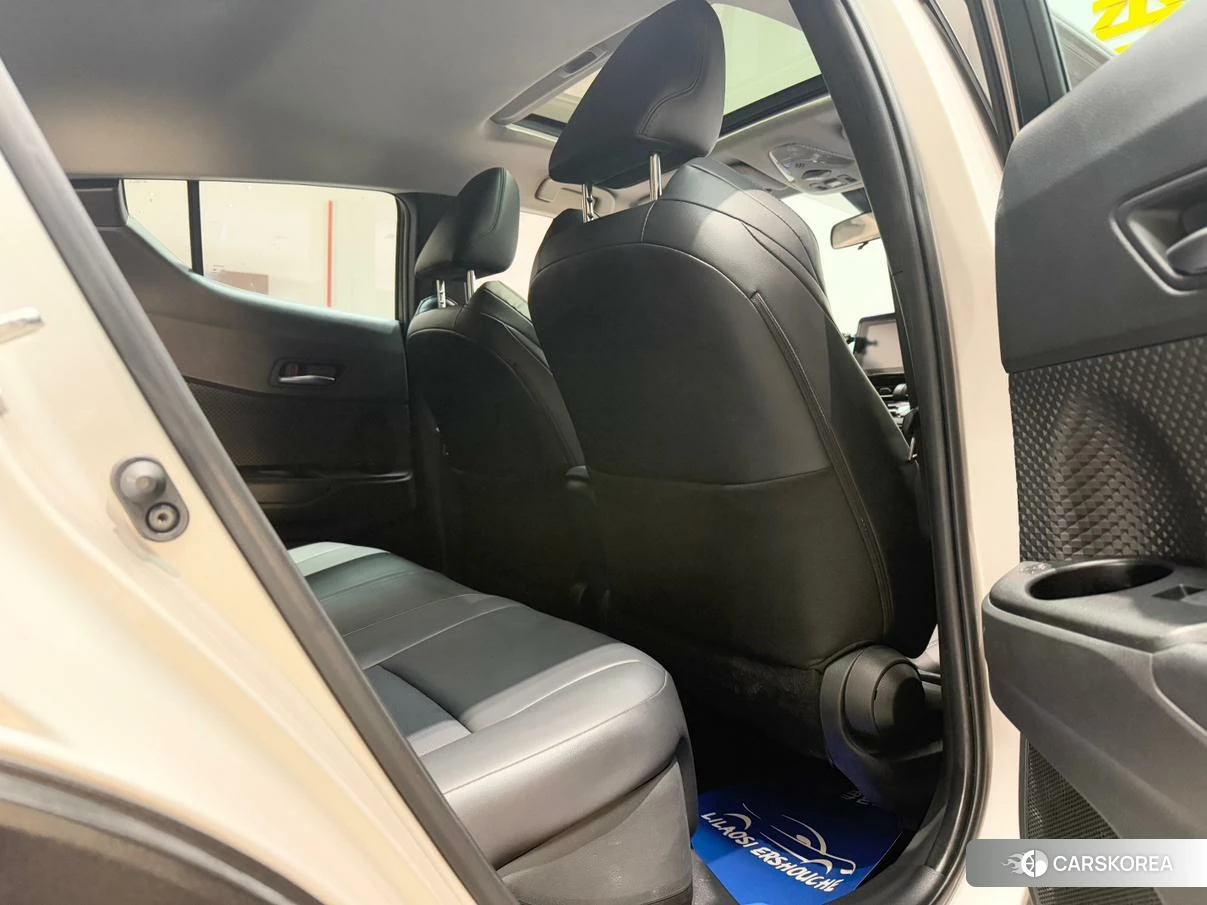Toyota C-HR id 4454740 из Китая 28