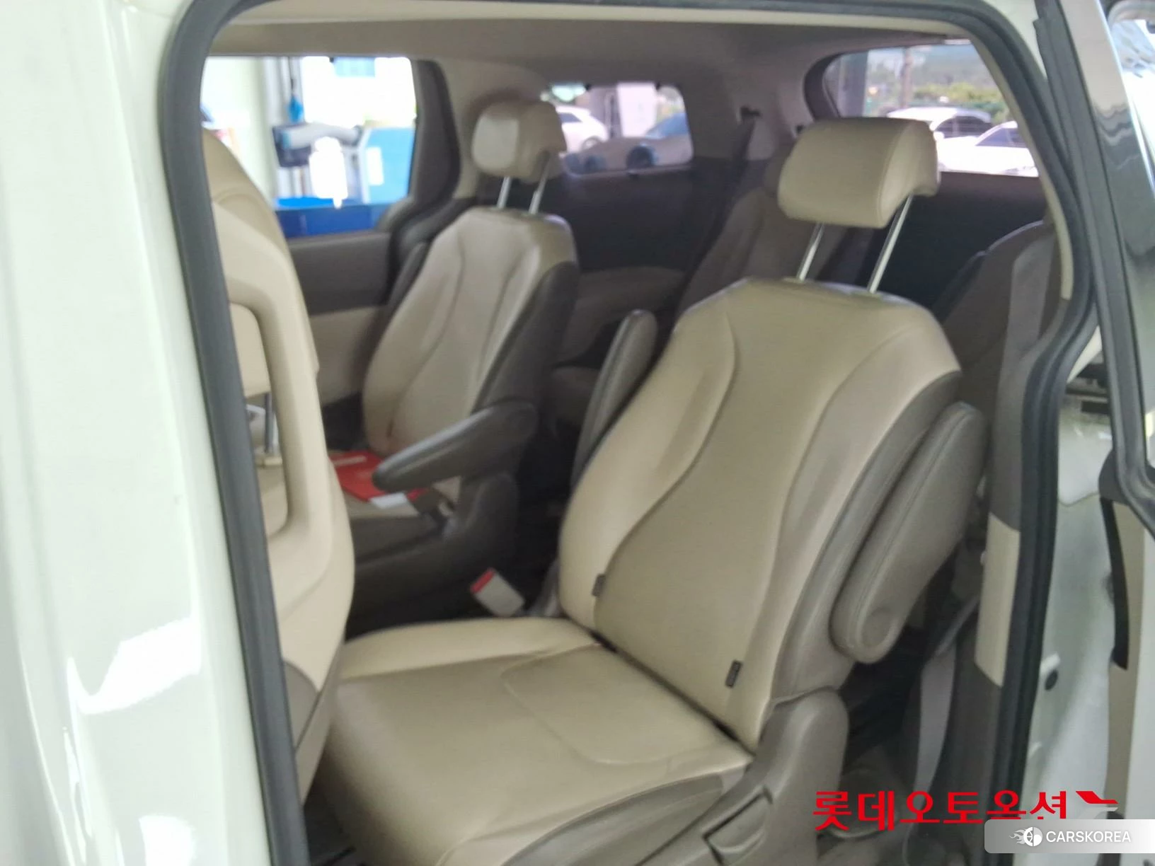 Kia Carnival id 4679383 из Кореи 28