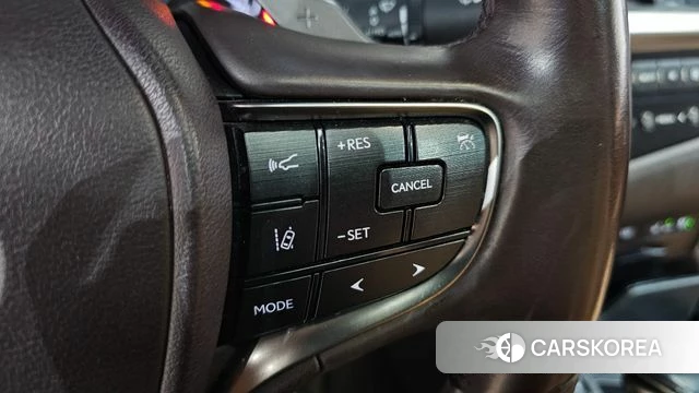 Lexus ES300h 7th generation id 4406322 из Кореи 28