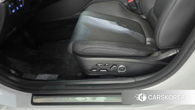 Hyundai Grandeur Hybrid (GN7) id 4480721 из Кореи 28