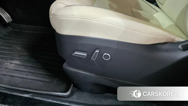 Tesla Model X id 4696341 из Кореи 28