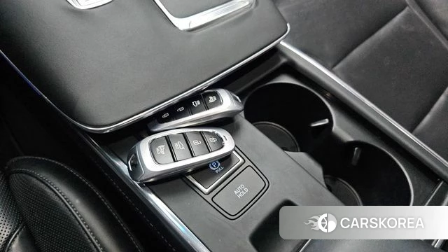 Hyundai The New Grandeur IG Hybrid id 4490437 из Кореи 28