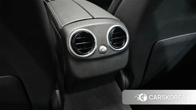 Mercedes-Benz C-Class W205 id 4615545 из Кореи 28