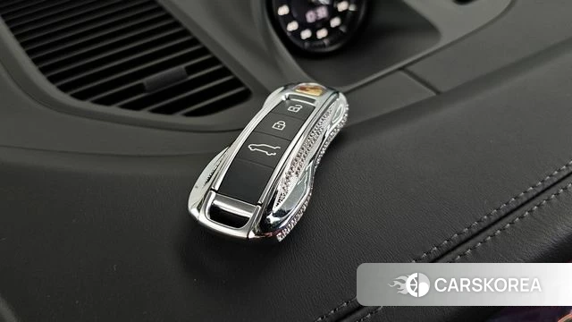 Porsche Cayenne (PO536) id 4853659 из Кореи 28