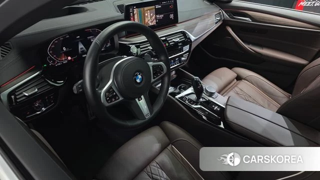 BMW 5 Series (G30) id 4294073 из Кореи 28