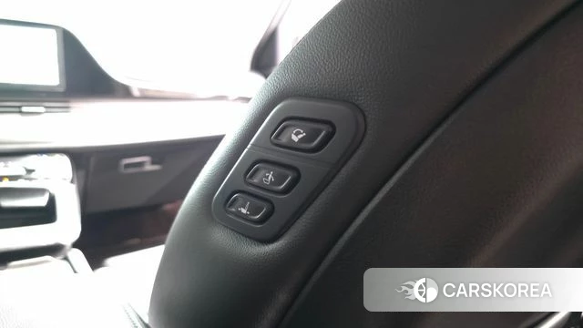 Hyundai The New Grandeur IG id 4671038 из Кореи 28