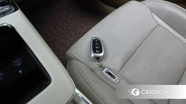 Hyundai The New Grandeur IG id 4225109 из Кореи 28