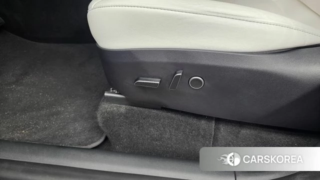 Tesla Model Y id 4315625 из Кореи 28