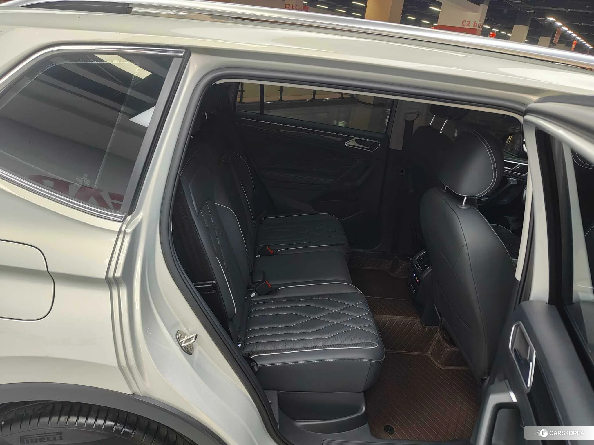 Volkswagen Tiguan L id 4420973 из Китая 28