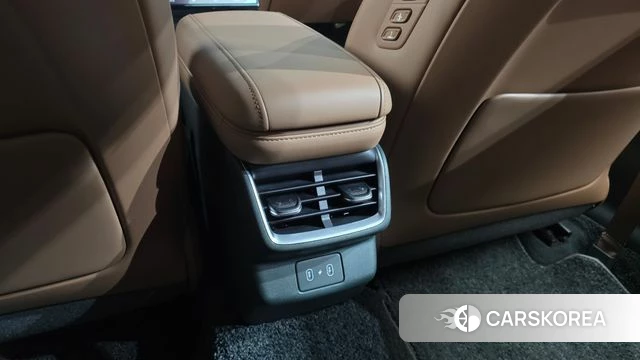 Hyundai Grandeur (GN7) id 4640839 из Кореи 28