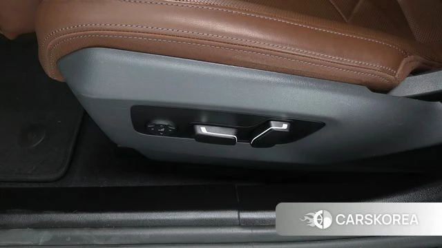 BMW 5 Series (G60) id 4870861 из Кореи 28